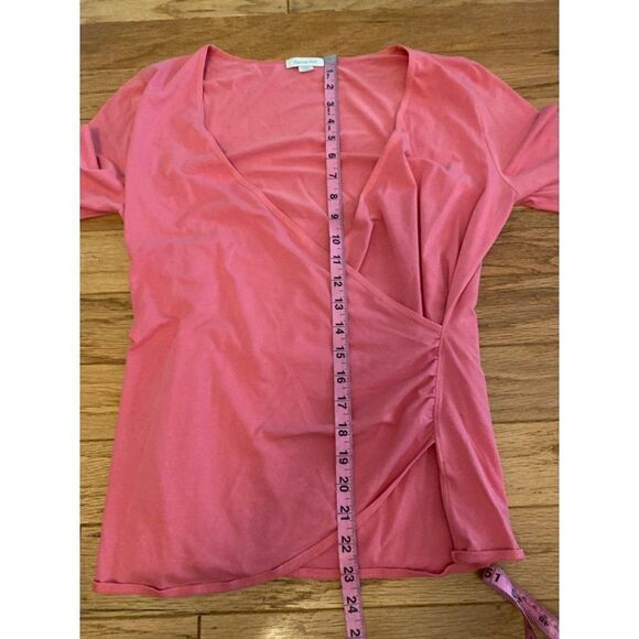 Garnet Hill, women's pink long sleeve v-neck wrapped side ruched t-shirt sz med - Picture 6 of 8